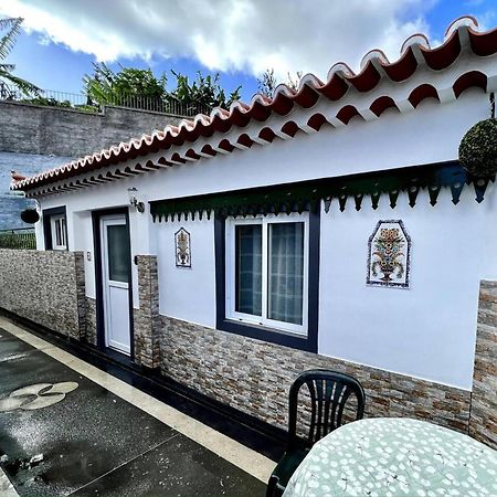 Modern Minimalist Studio With Essential Comfort Funchal  Exterior foto